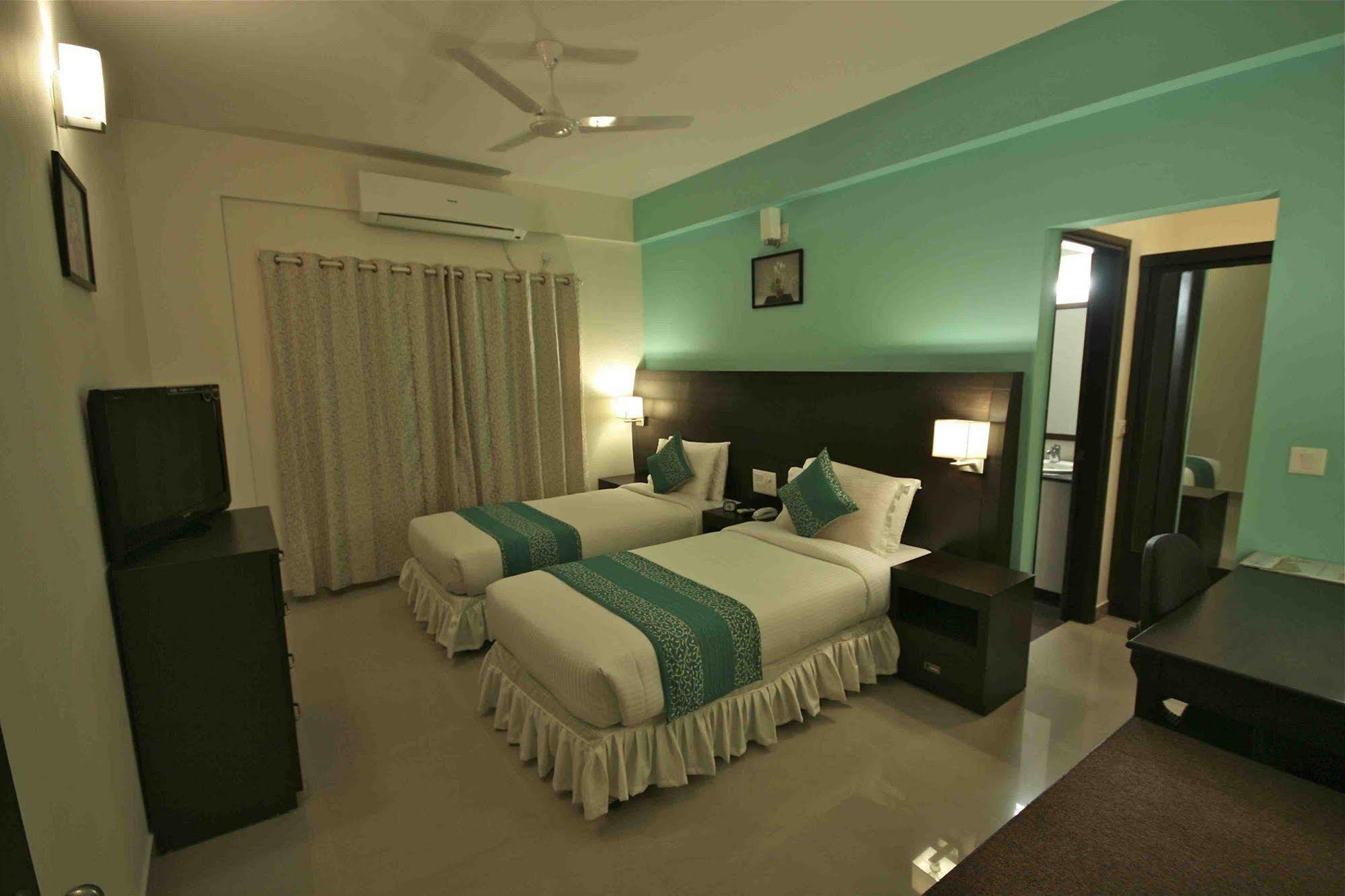 Treebo Trend Sterling Suites Inn Bangalore Eksteriør billede