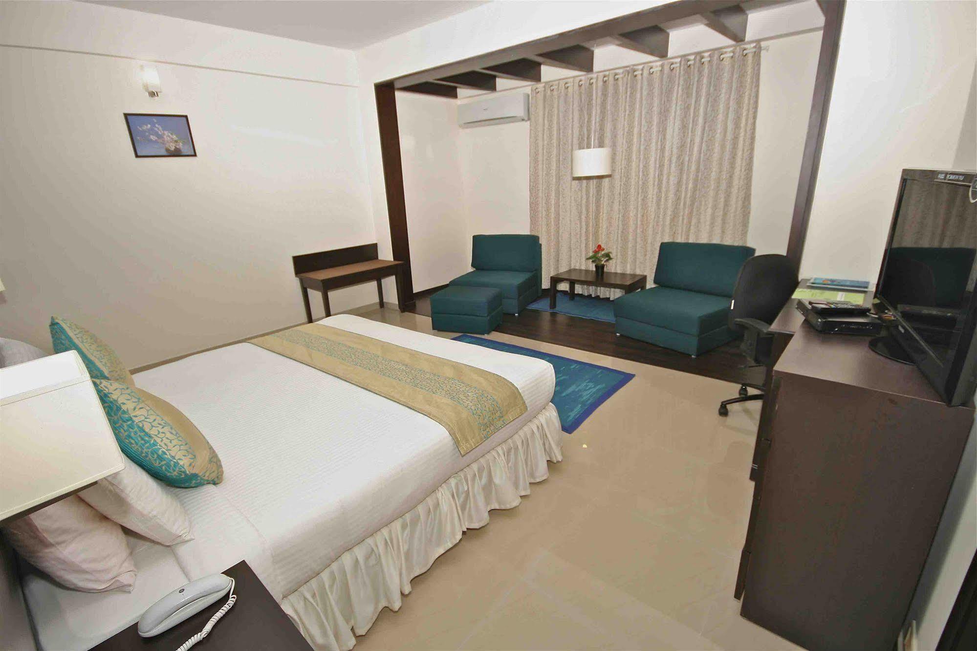 Treebo Trend Sterling Suites Inn Bangalore Eksteriør billede